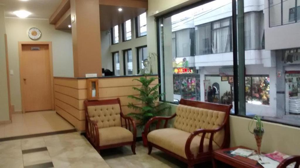 Hotel Flor De Los Andes Tulcán Eksteriør billede