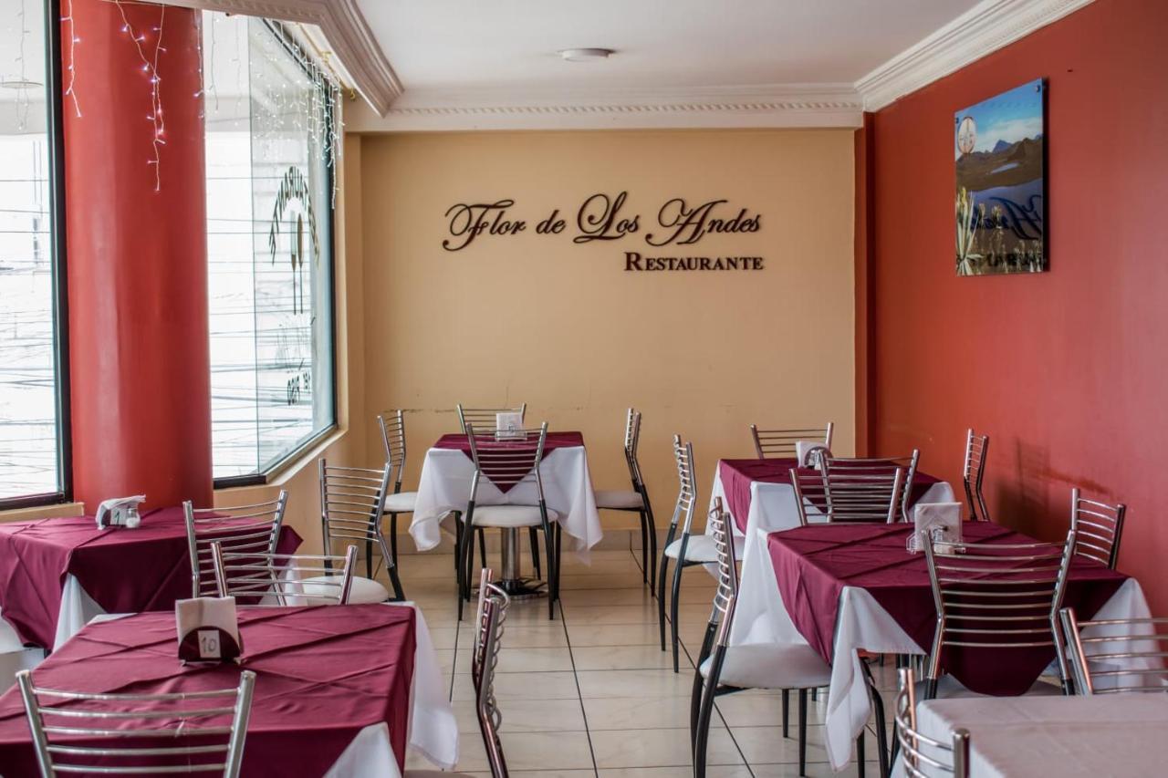 Hotel Flor De Los Andes Tulcán Eksteriør billede