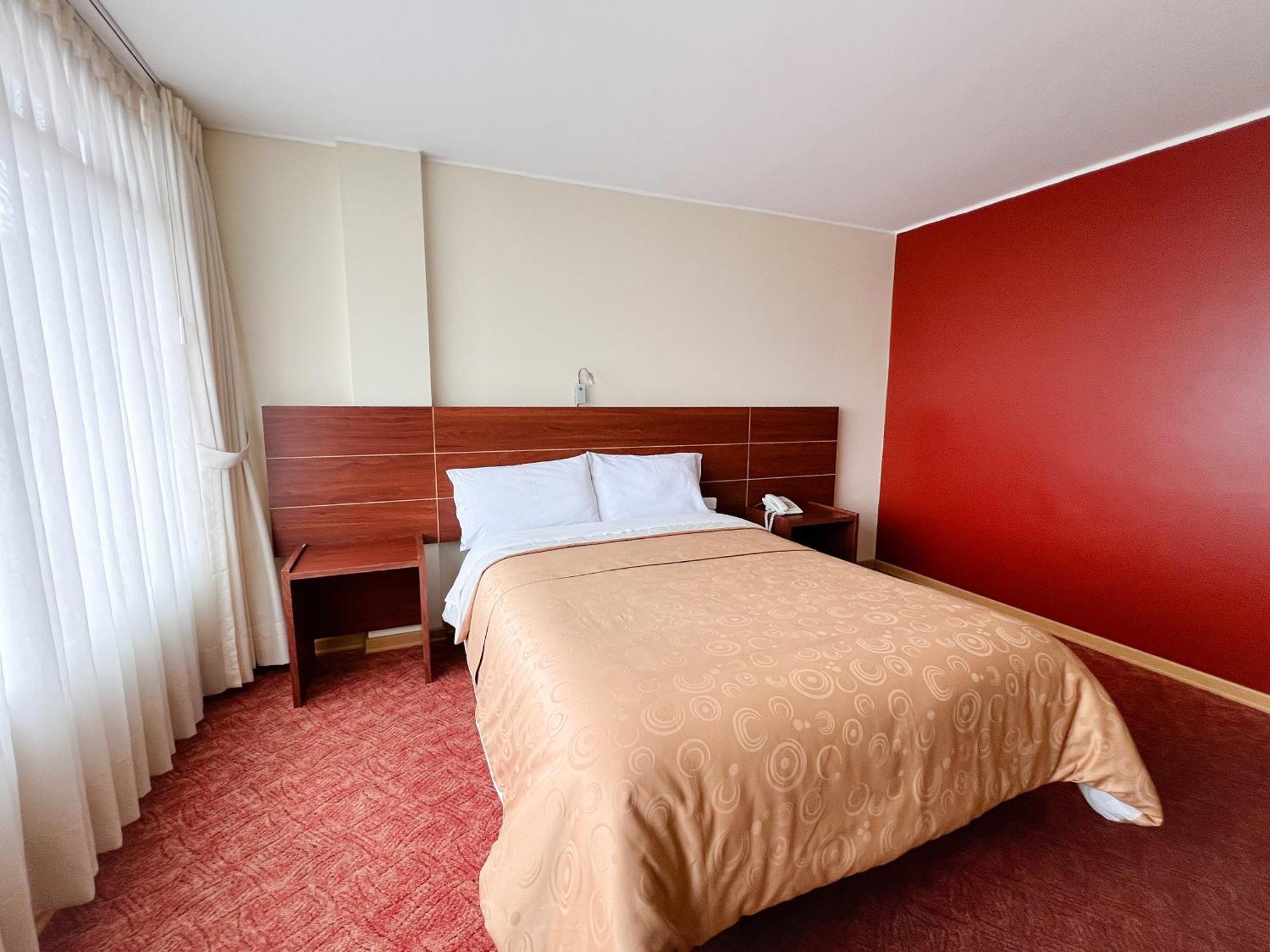 Hotel Flor De Los Andes Tulcán Eksteriør billede